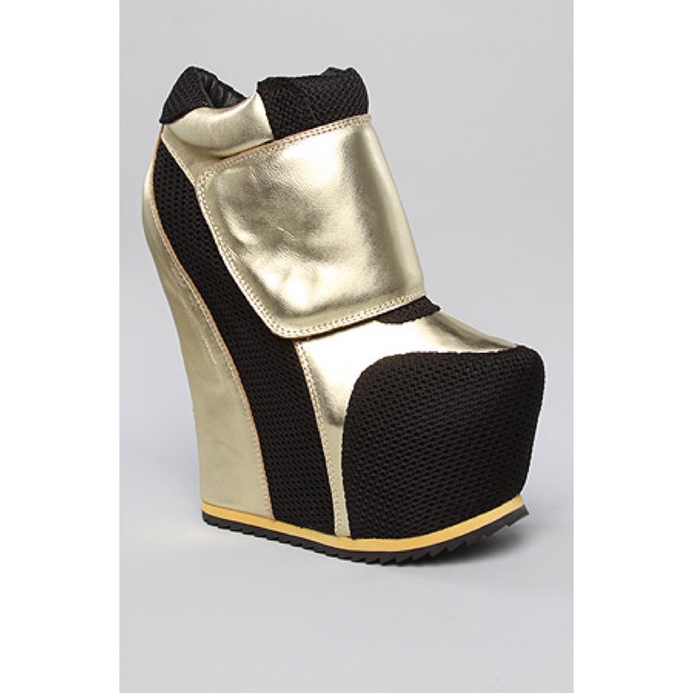 Jeffrey Campbell x Karmaloop Succession shoe 👟